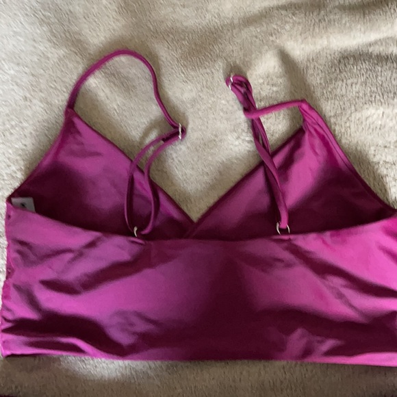 Bikini - Picture 3 of 4